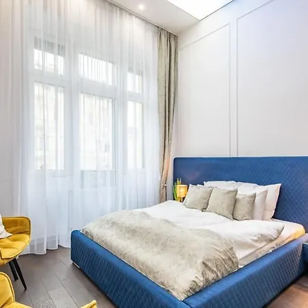 Extreme Modern Luxury With Balcony אורחן בודפשט