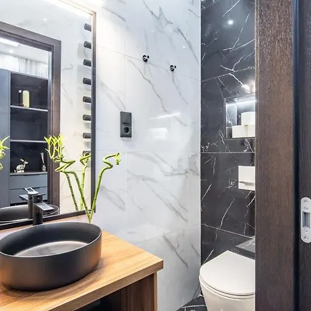 Extreme Modern Luxury With Balcony * Budapešť